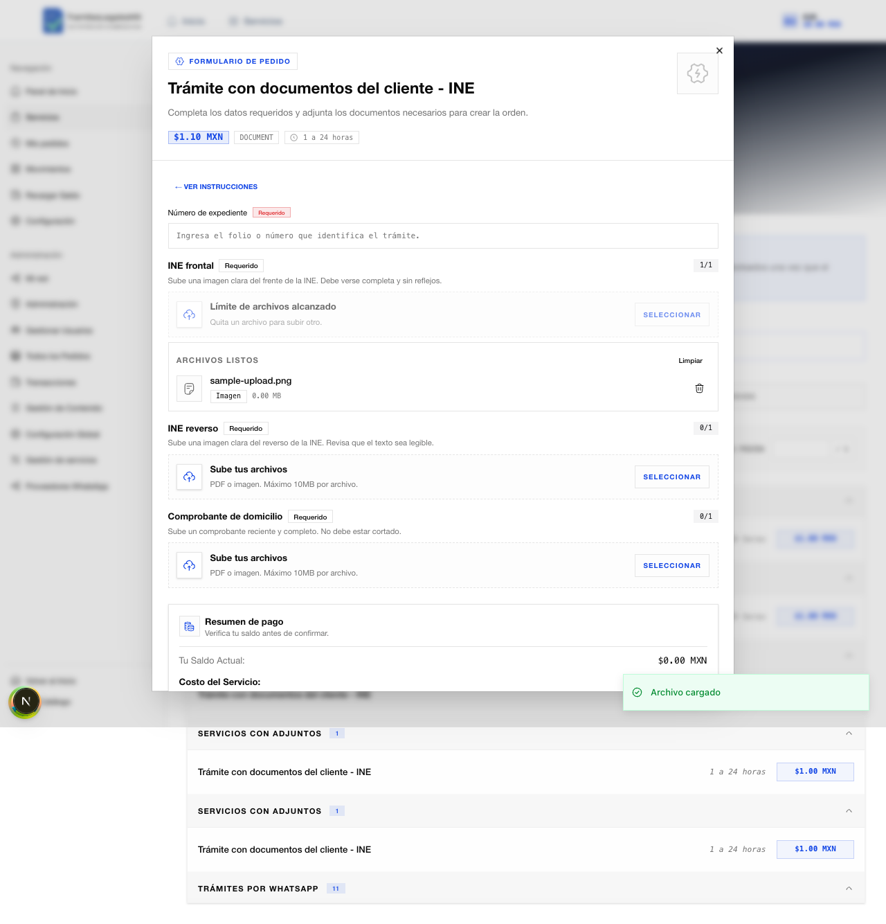 Solicitud de servicio con campos y documentos definidos por trámite